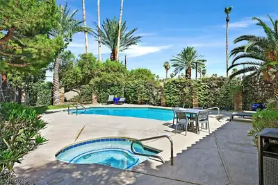 3135 South Mojave Road 156 Pool