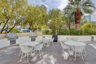 322 KAREN Avenue 2301 Patio
