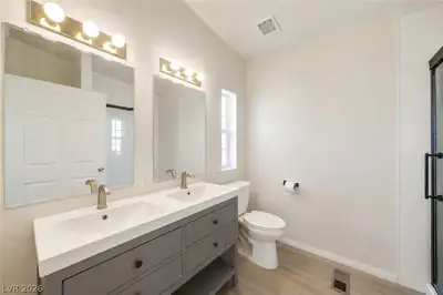 3060 East McGraw Road Primary Bathroom