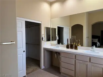 3919 Ruskin Street, Las Vegas, NV 89147 Primary Bathroom