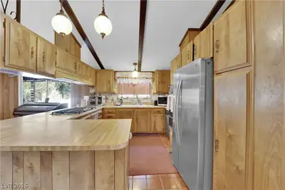 601 West Street, Pahrump, NV 89048 Kitchen