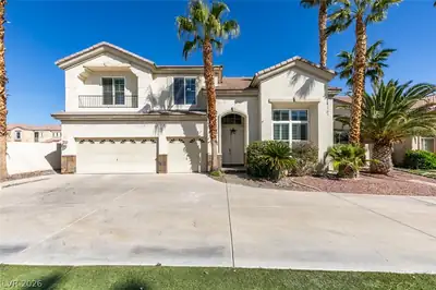10 Gulf Pines Avenue Las Vegas, NV 89148