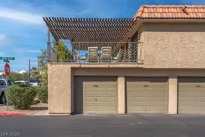 1858 Avacado Court, Henderson, NV 89014 Front of Structure