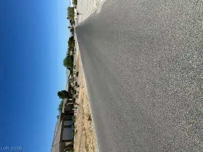 5881 Bridger Street, Pahrump, NV 89061 Parking