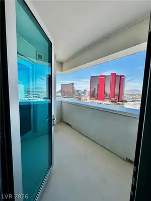2700 Las Vegas Boulevard 2311 Balcony