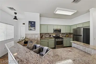 104 Harbor View Drive 104 Kitchen