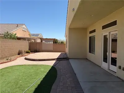 6410 Veranda Falls Court, Las Vegas, NV 89130 Yard