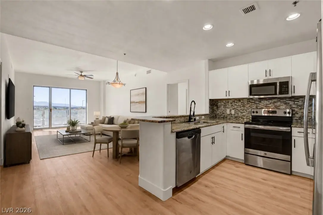 8255 LAS VEGAS Boulevard 618