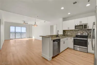 8255 LAS VEGAS Boulevard 618 Kitchen