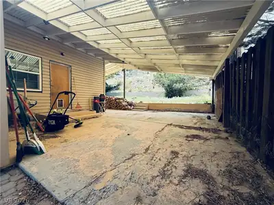 925 Pine Street Patio