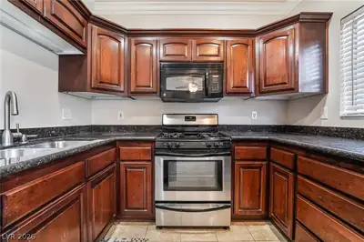 9000 Las Vegas Boulevard 1029 Kitchen