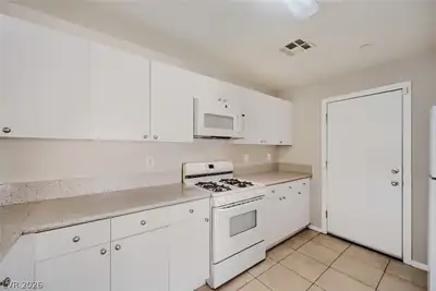 9157 Sconce Court, Las Vegas, NV 89149 Kitchen