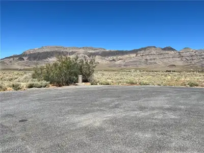 1561 Big Oak Lane Pahrump, NV 89060