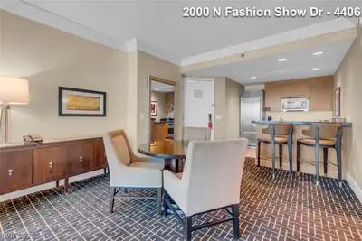 2000 FASHION SHOW Drive 4406 Dining Area