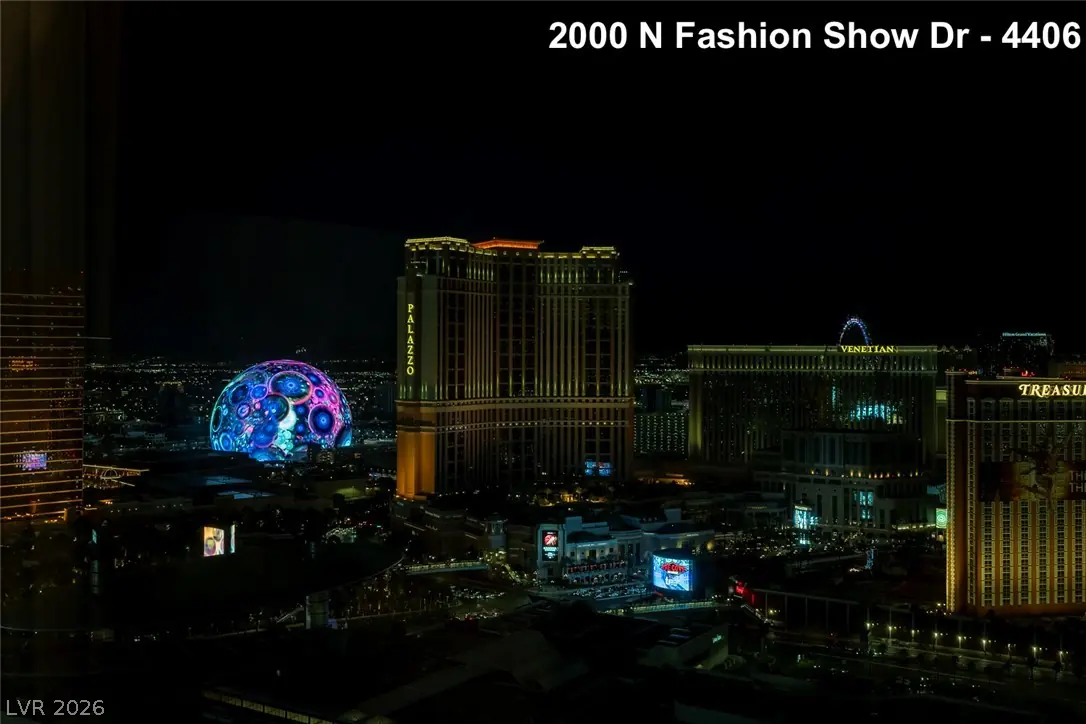 2000 FASHION SHOW Drive 4406