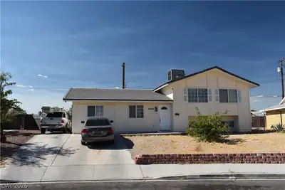6620 Bourbon Way, Las Vegas