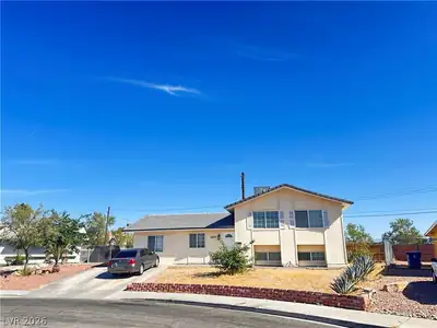 6620 Bourbon Way, Las Vegas, NV 89107 Front of Structure