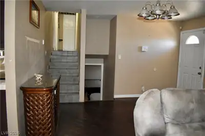 6620 Bourbon Way, Las Vegas, NV 89107 Living Room