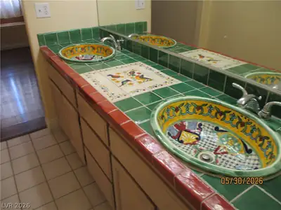 2725 South Nellis Boulevard 2068 Bathroom