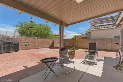 104 Zenith Point Avenue, North Las Vegas, NV 89032 Patio