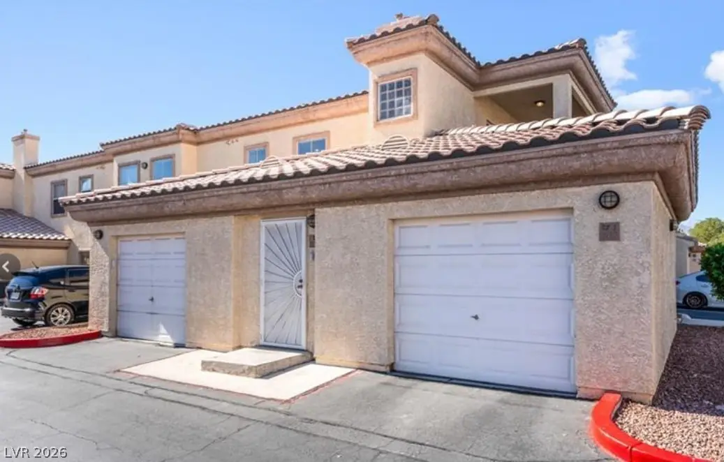 3609 Pintadas Street 202