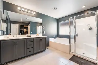 1973 Majalis Place, Las Vegas, NV 89106 Primary Bathroom