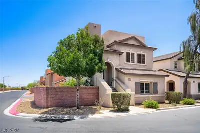 10070 Aspen Marshall Street, Las Vegas, NV 89178 Front of Structure