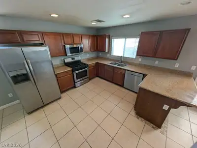 4179 Story Rock Street Kitchen
