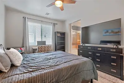 9050 West Tropicana Avenue 1152 Bedroom