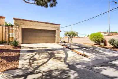 1882 Camino Verde Lane, Las Vegas, NV 89119 