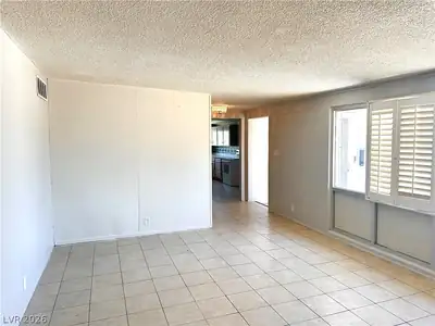 4521 Pacyna Street, Las Vegas, NV 89122 Living Room