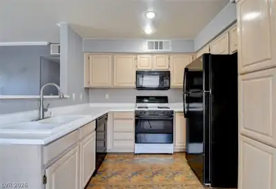 5710 East Tropicana Avenue 2007 Kitchen