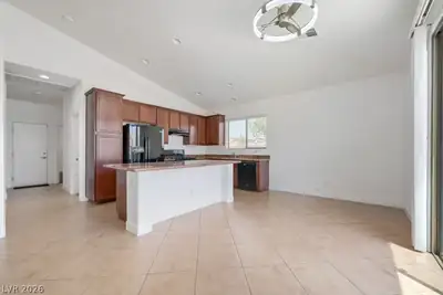 3520 Tesoro Del Valle Court Kitchen