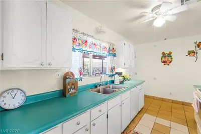 1575 Navajo Avenue, Logandale, NV 89021 Kitchen