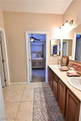 2729 Kildrummie Street, Henderson, NV 89044 Primary Bathroom
