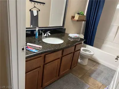 3145 East Flamingo Road 1076 Bathroom