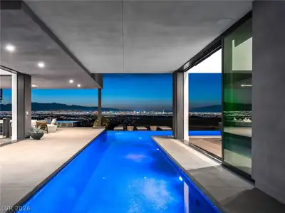 669 Dragon Peak Drive Henderson, NV 89012