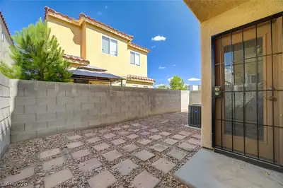 4004 Emerald Wood Street, Las Vegas, NV 89115 Patio