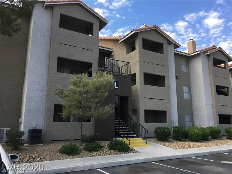 4200 VALLEY VIEW Boulevard 1051