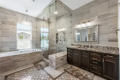 1377 Ruby Sky Court, Henderson, NV 89052 Primary Bathroom