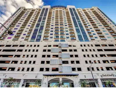 150 Las Vegas Boulevard 2010 Front of Structure