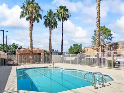 2153 Sleepy, Las Vegas, NV 89106 Pool