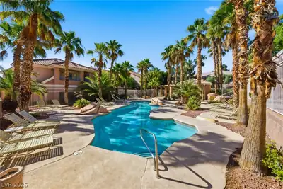 10553 Pine Glen Avenue 104 Pool