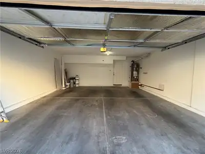 1895 Ardilea Street, Las Vegas, NV 89135 Garage