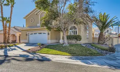 2525 Huber Heights Drive, Las Vegas, NV 89128 Front of Structure