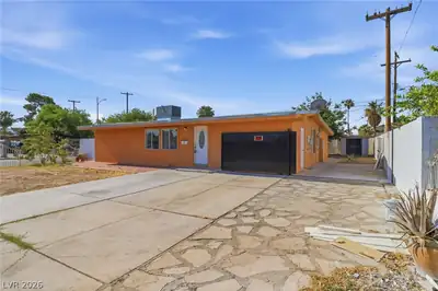 2843 Flower Avenue, North Las Vegas, NV 89030 Front of Structure