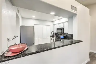 7950 West Flamingo Road 2185 Kitchen