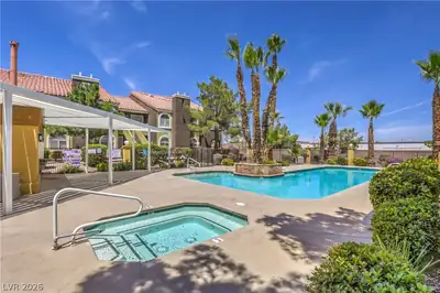 7950 West Flamingo Road 2185 Pool