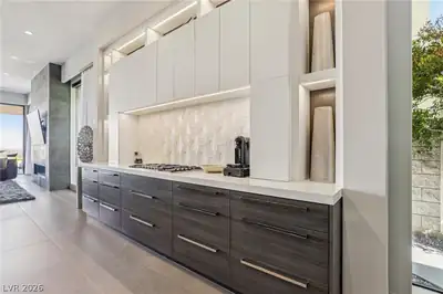 375 Tranquil Peak Court Kitchen