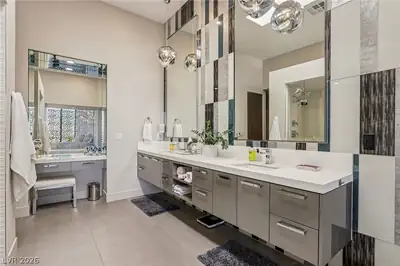 375 Tranquil Peak Court, Henderson, NV 89012 Primary Bathroom
